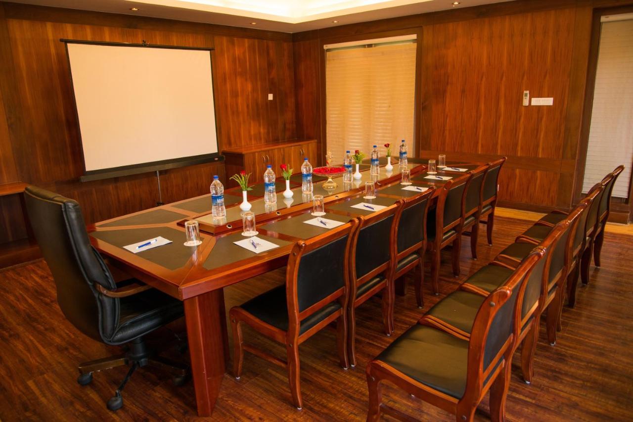 Esthell Village Resort Mahabalipuram Bagian luar foto